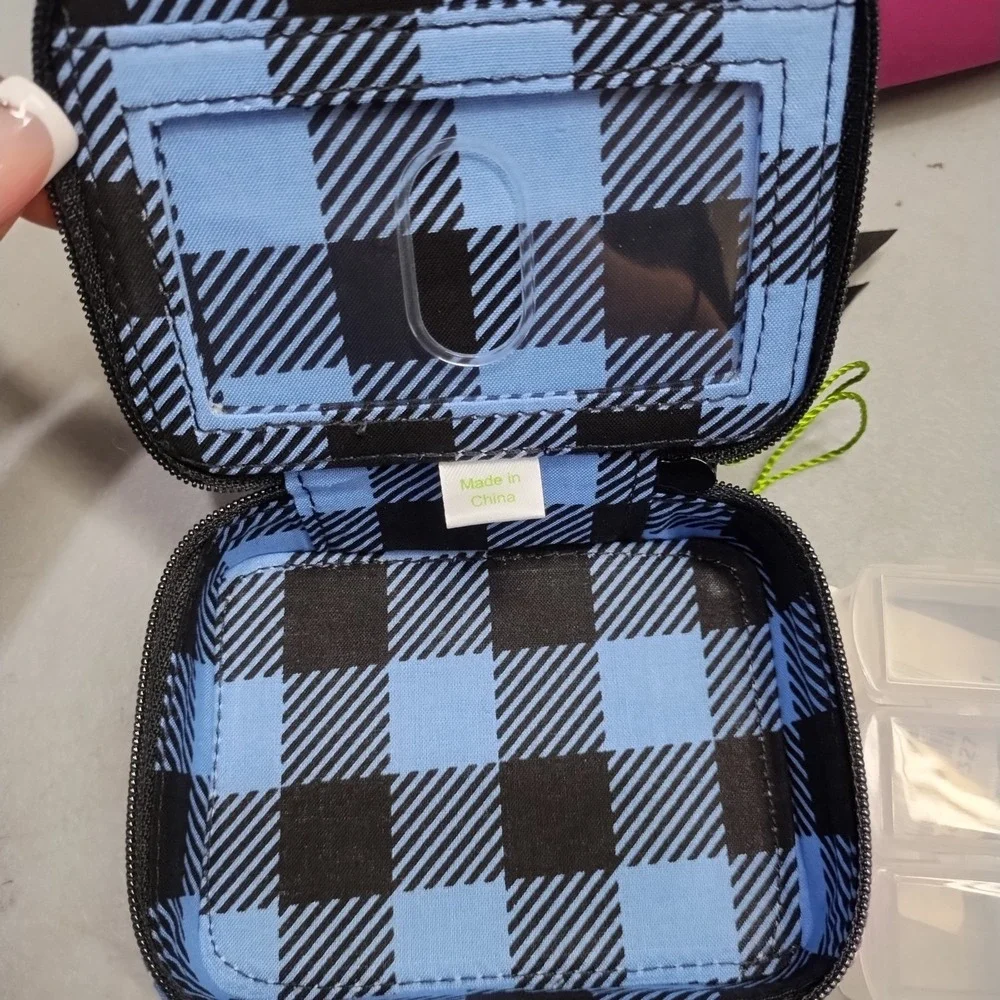 Vera Bradley Shoulder Bag Womens Multi Quilted Zip Pockets with Travel Pill Case